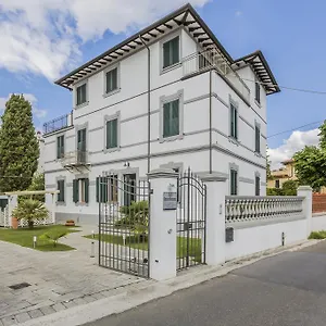 Alojamento de Acomodação e Pequeno-almoço Relais Paradise, Pisa
